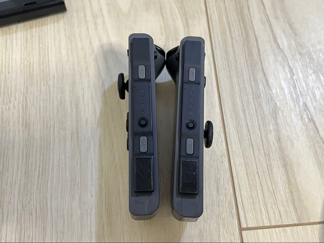 【のりたま様】Nintendo Switch 本体 グレー 付属品付き