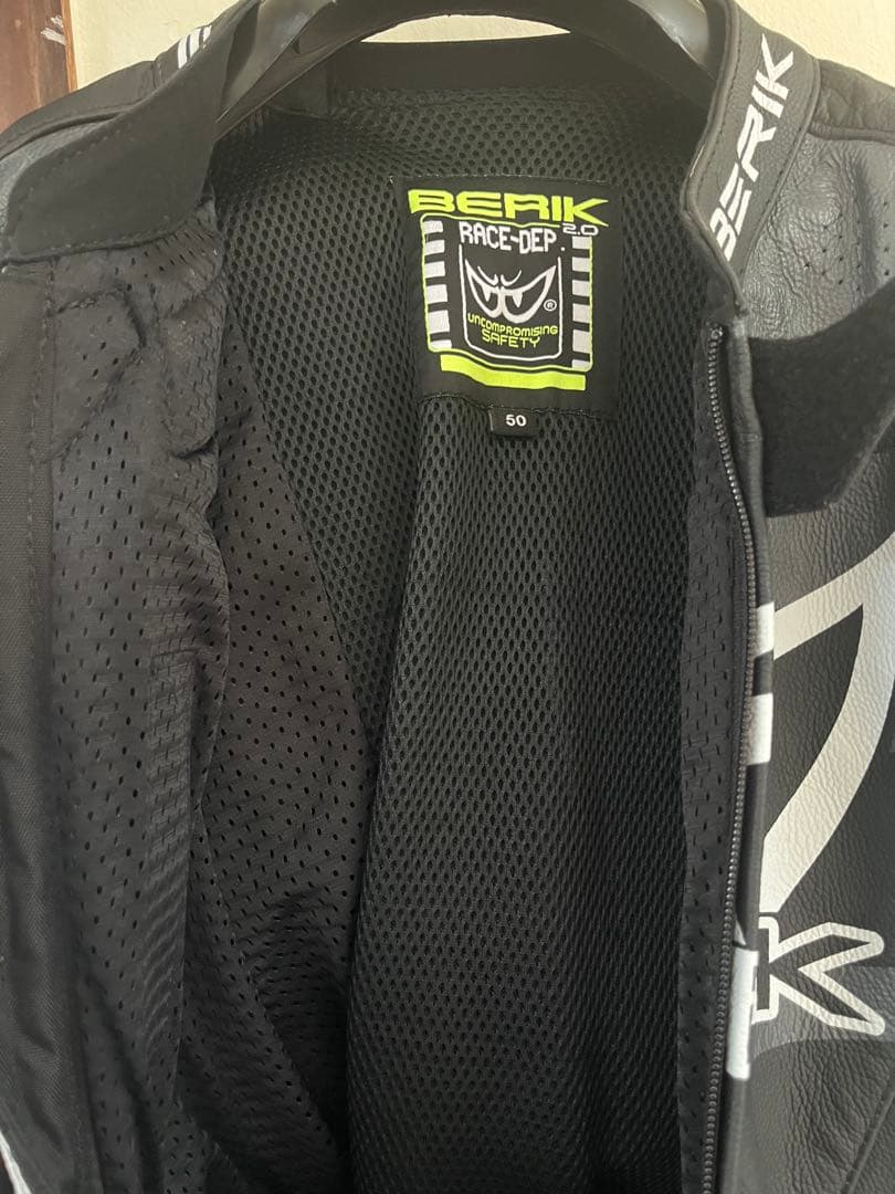 ベリック2.0（Lサイズ）ツナギ（膝パット付）