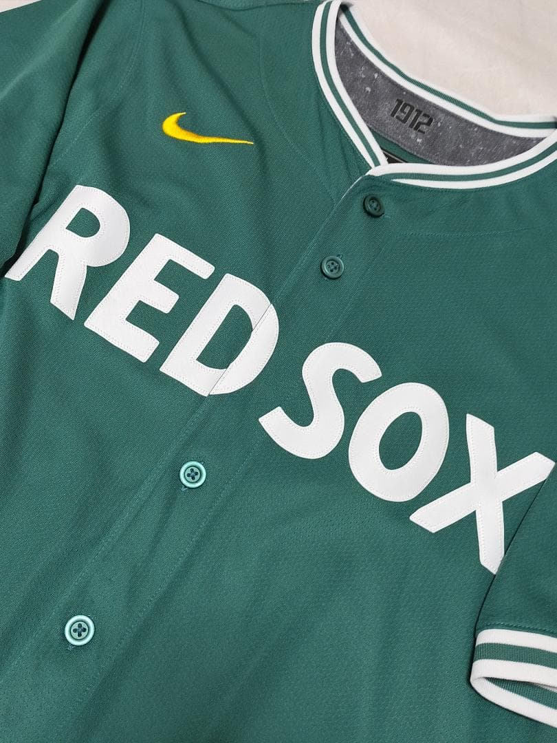 【正規品】ボストン・レッドソックス　シティ・コネクト　リミテッドジャージ　M