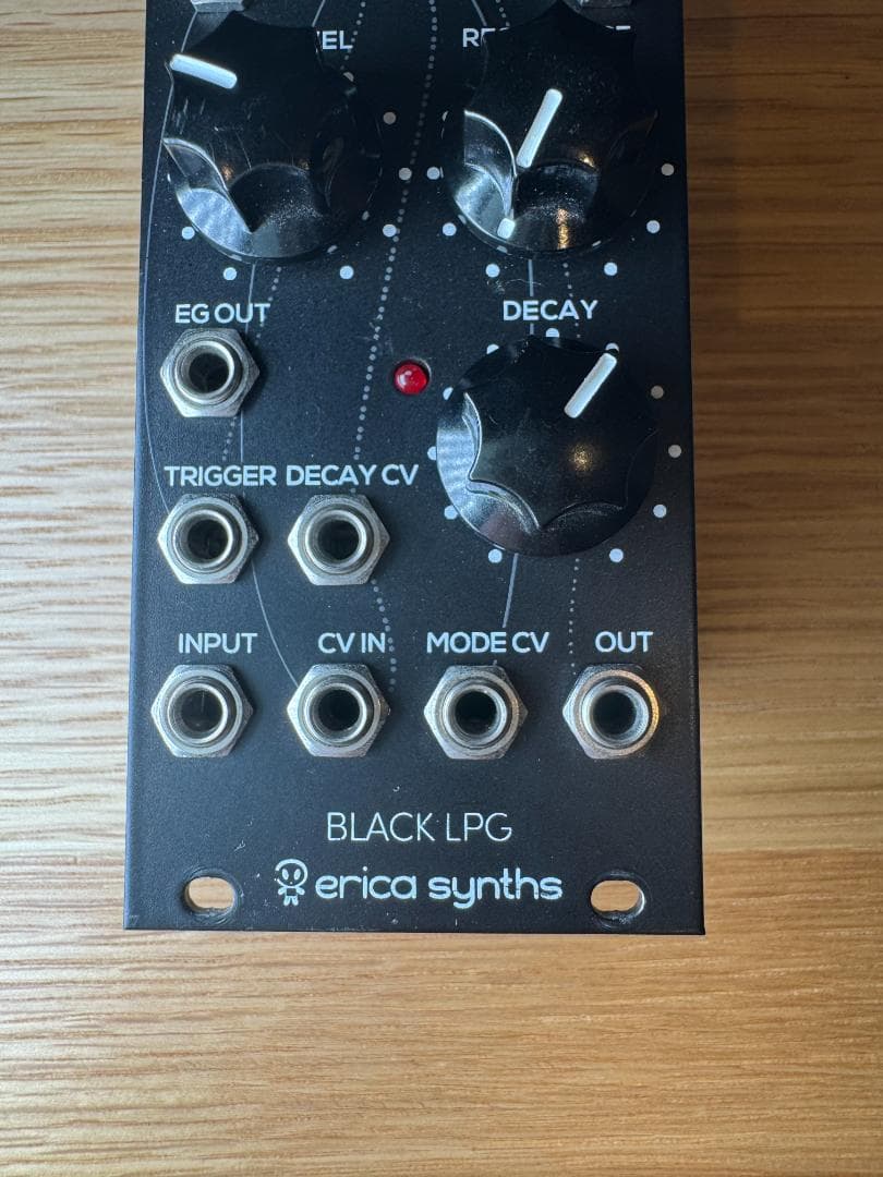 鍵盤楽器 Erica Synths Black LPG