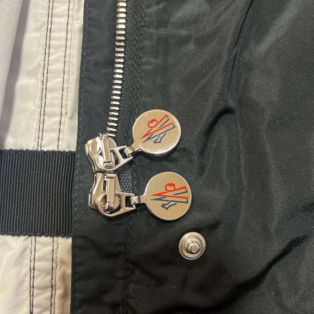 MONCLER ブラックコート