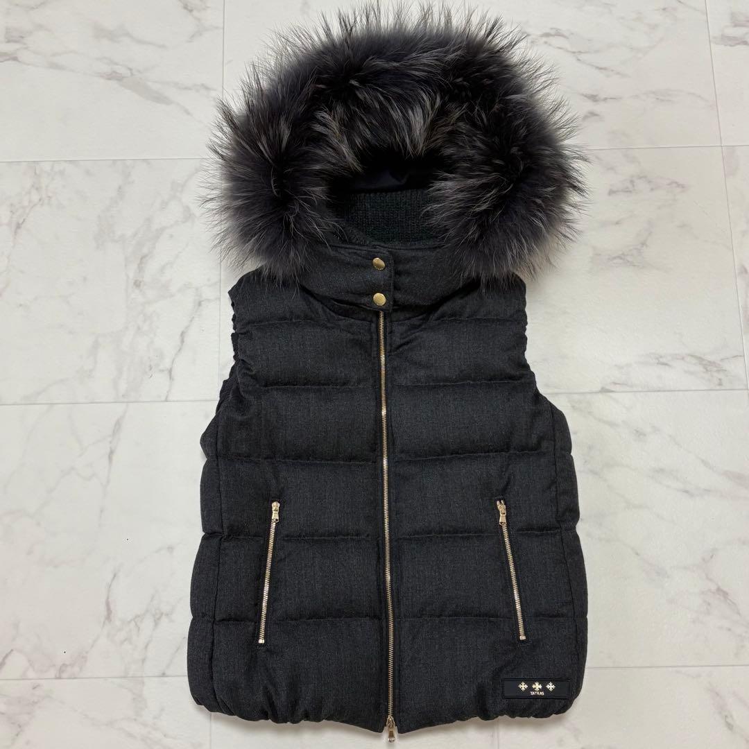 【極美品】タトラス TATRAS ダウンベスト ルセラ チャコールグレー 01