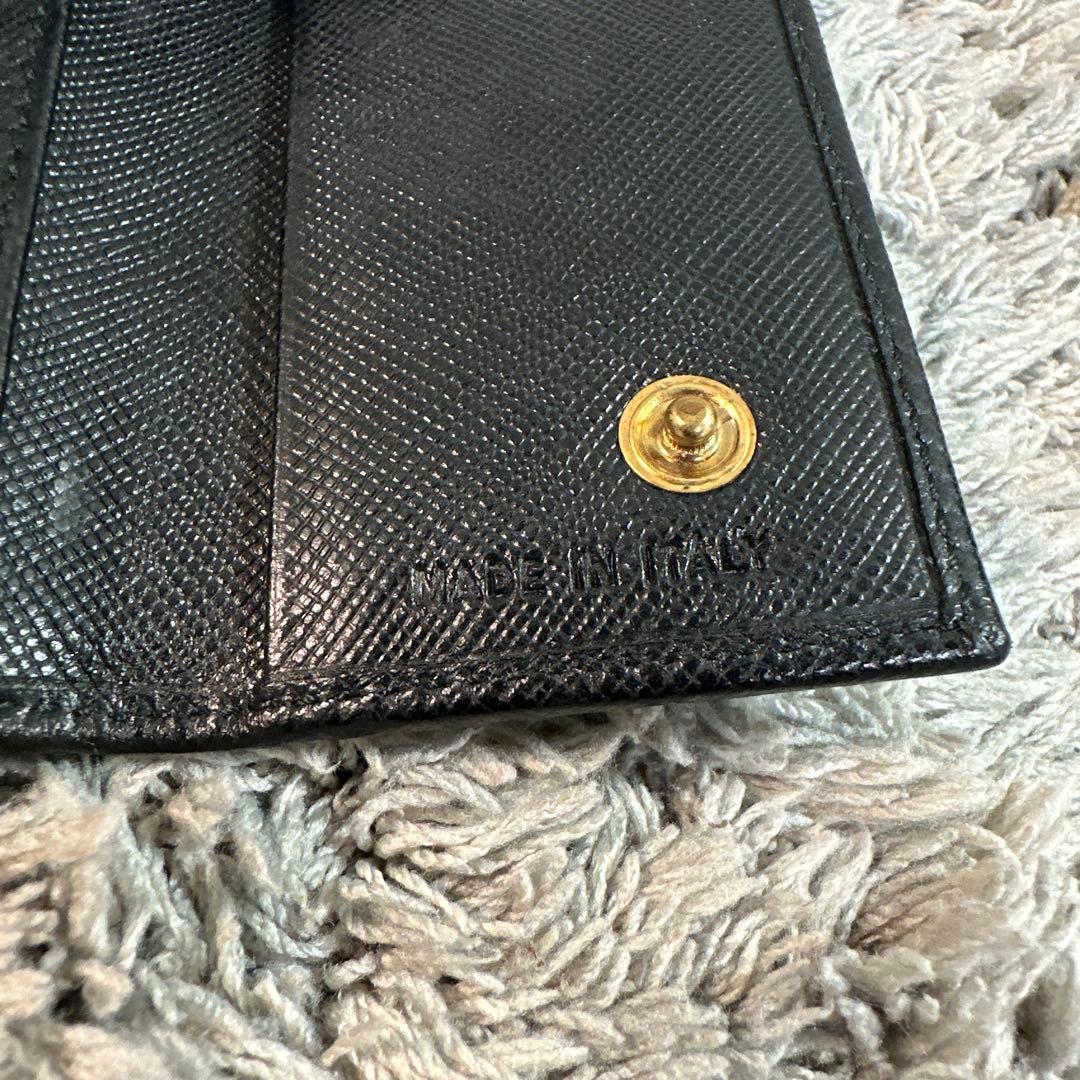 PRADA プラダ サフィアーノ 三角プレート キーケース 5連 ブラック