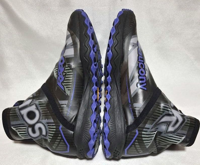 サッカニー Saucony RAZOR+　USA8.5　26.5cm