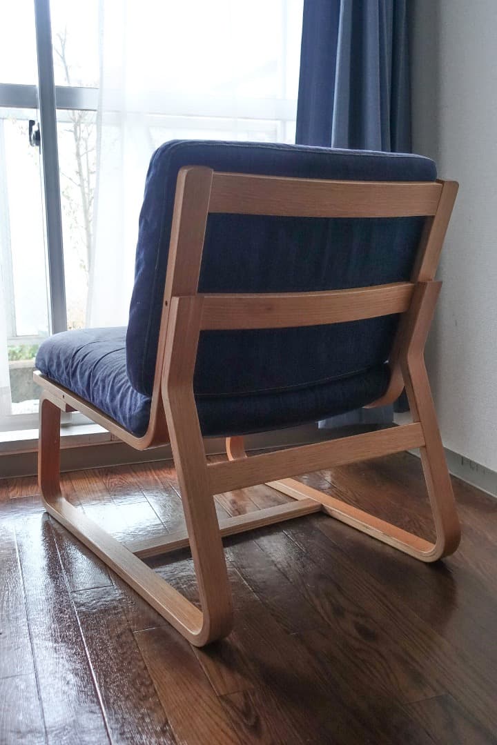 リビングでもダイニングでもつかえる ソファ 2個セット