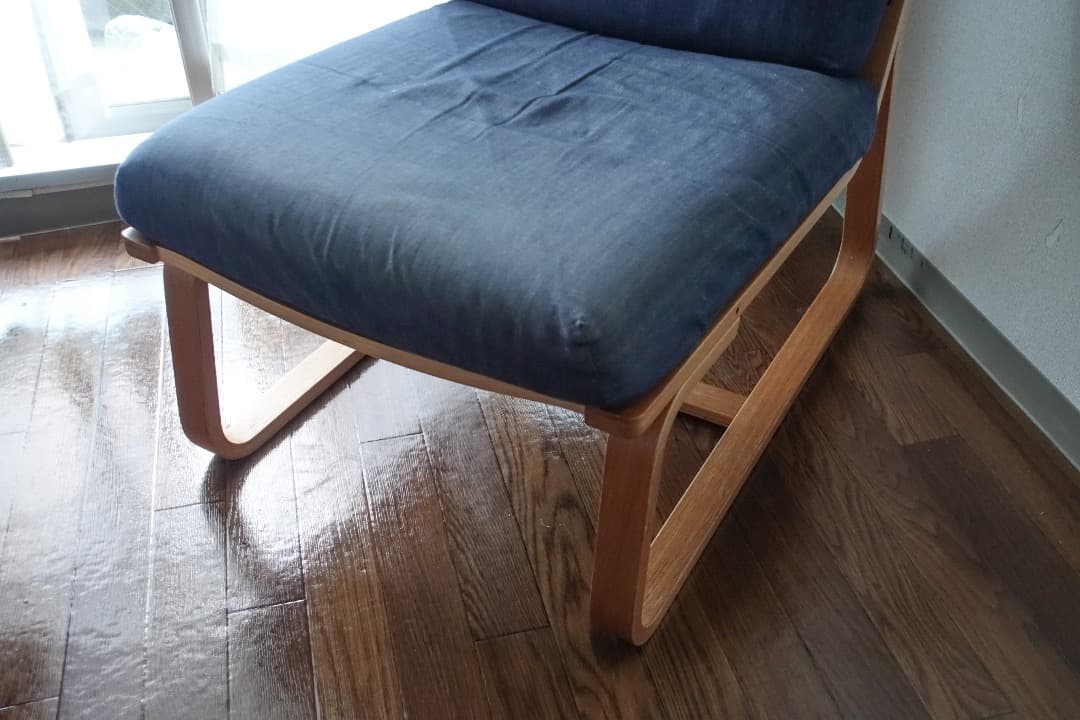 リビングでもダイニングでもつかえる ソファ 2個セット