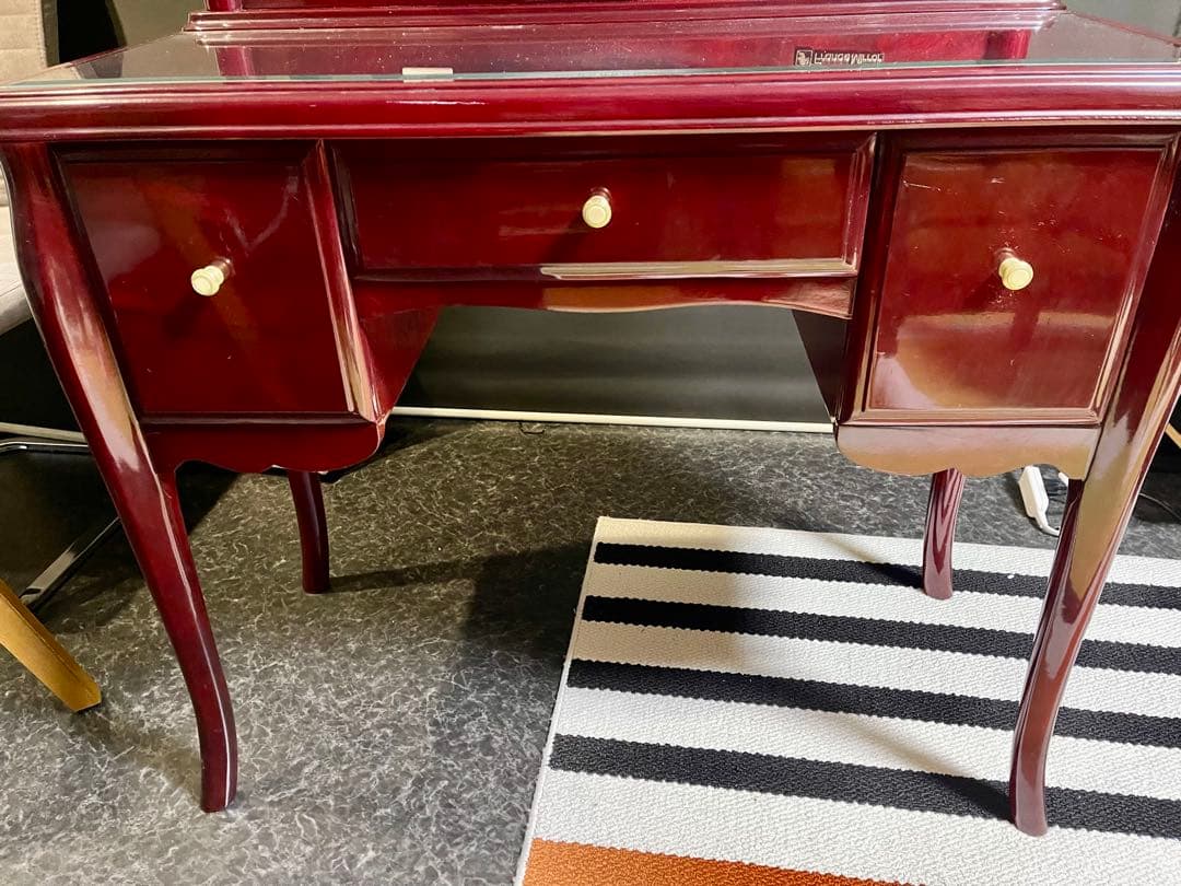 Hani！　　　アンティーク家具 フランスミラー ロベルタ ドレッサー