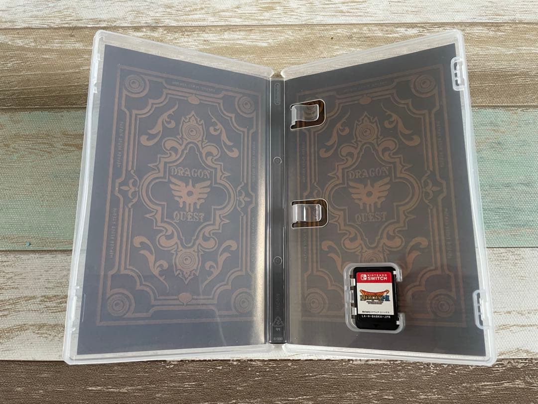 中古★美品　Switch ドラゴンクエストヒーローズI・II