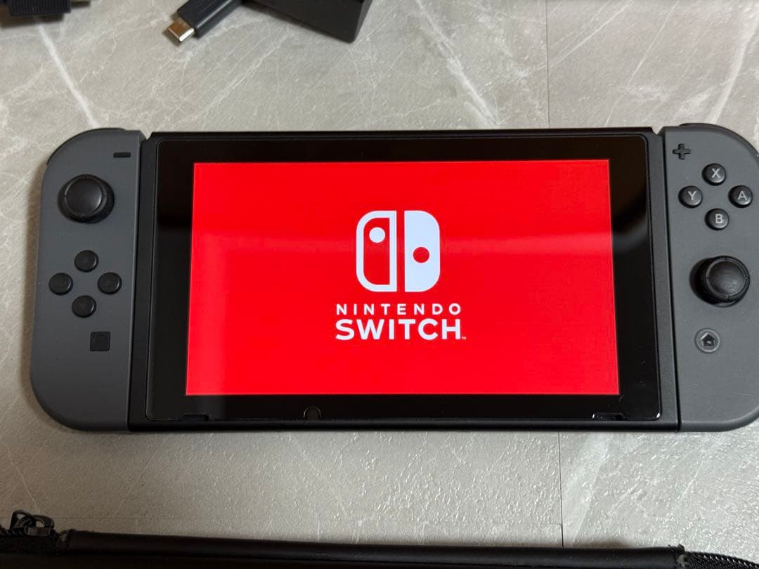 Nintendo Switch 本体セット　ハードケース・箱付き　付属品完備