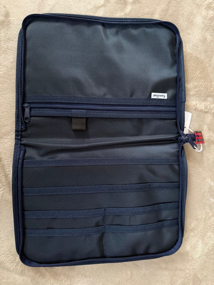 新品未使用　familiar 母子手帳ケース チェック柄