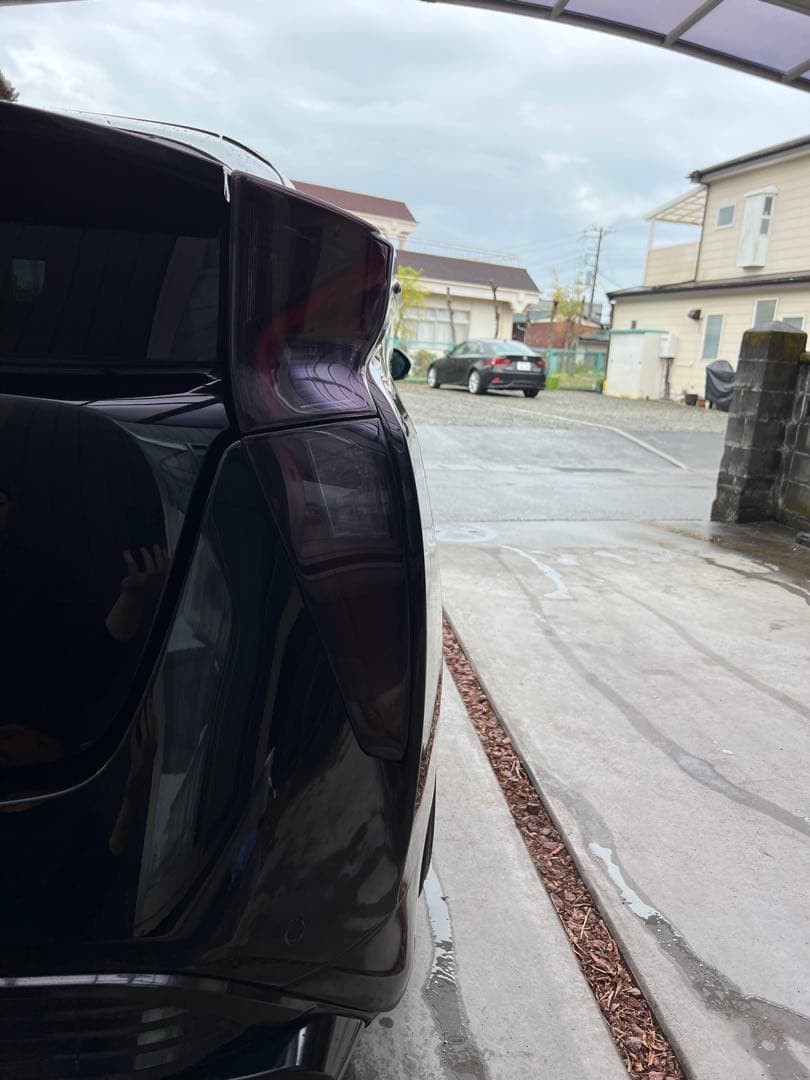 50プリウス 純正テールランプ