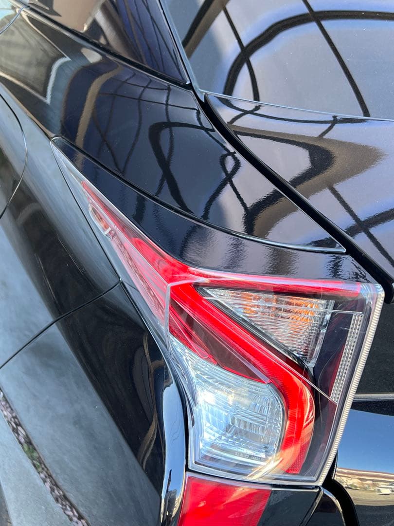 50プリウス 純正テールランプ