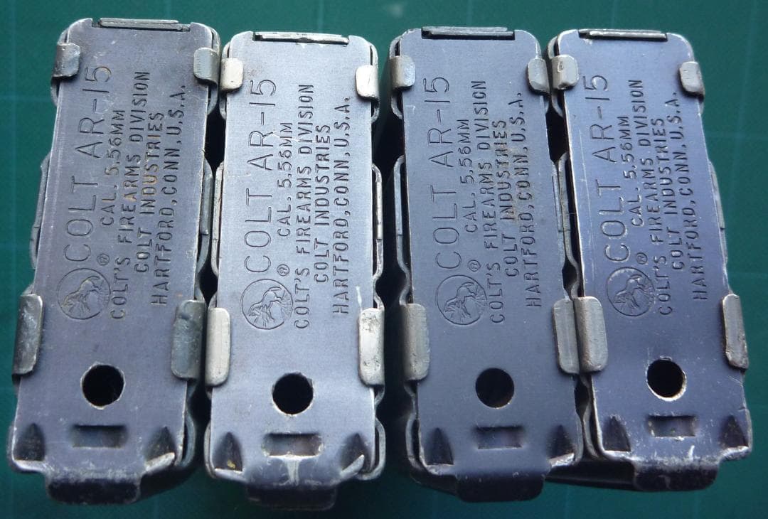 米軍実物 1968年製造 M16（AR-15）Colt製 30連マガジン