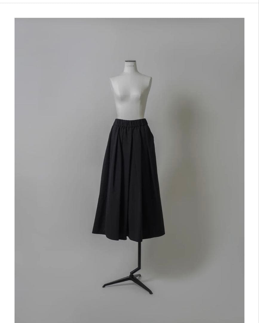 LOHEN ボリュームスカートパンツ