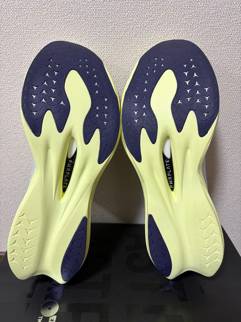 プーマ ディヴィエイトニトロエリート4 26.5cm