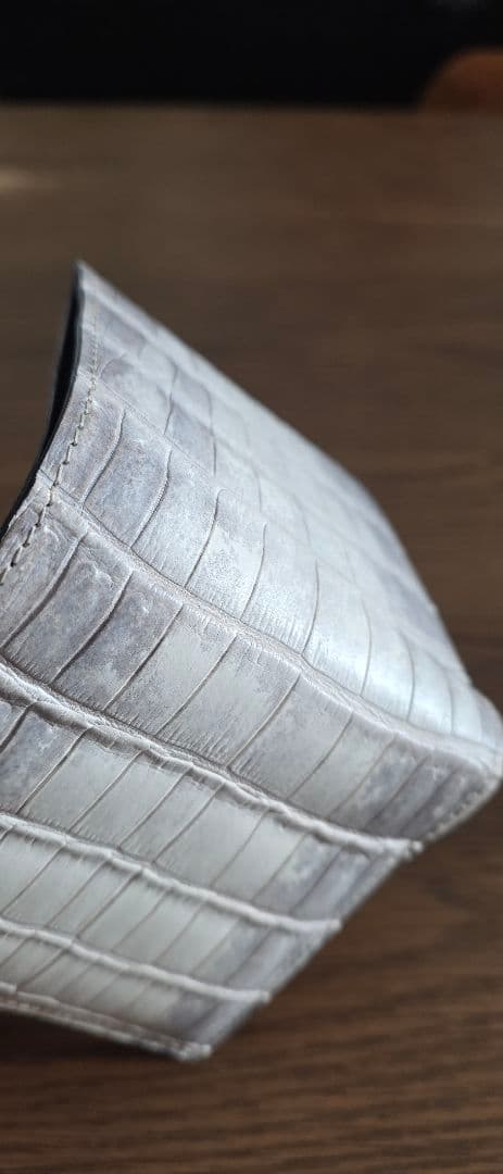 【ほぼ未使用】Coupe クッペ 二つ折り財布 ヒマラヤクロコ 新進工房 箱無し