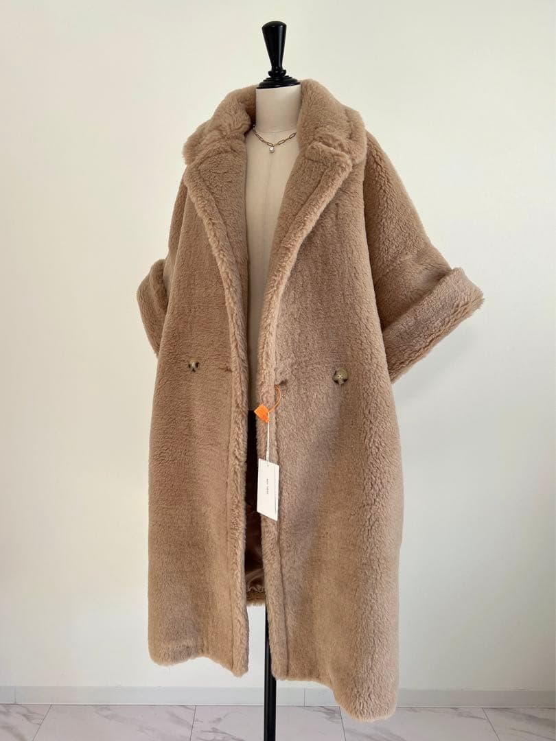 最新作❗️ベアロングコート 袖折り返しタイプ　ミルクティーベージュ