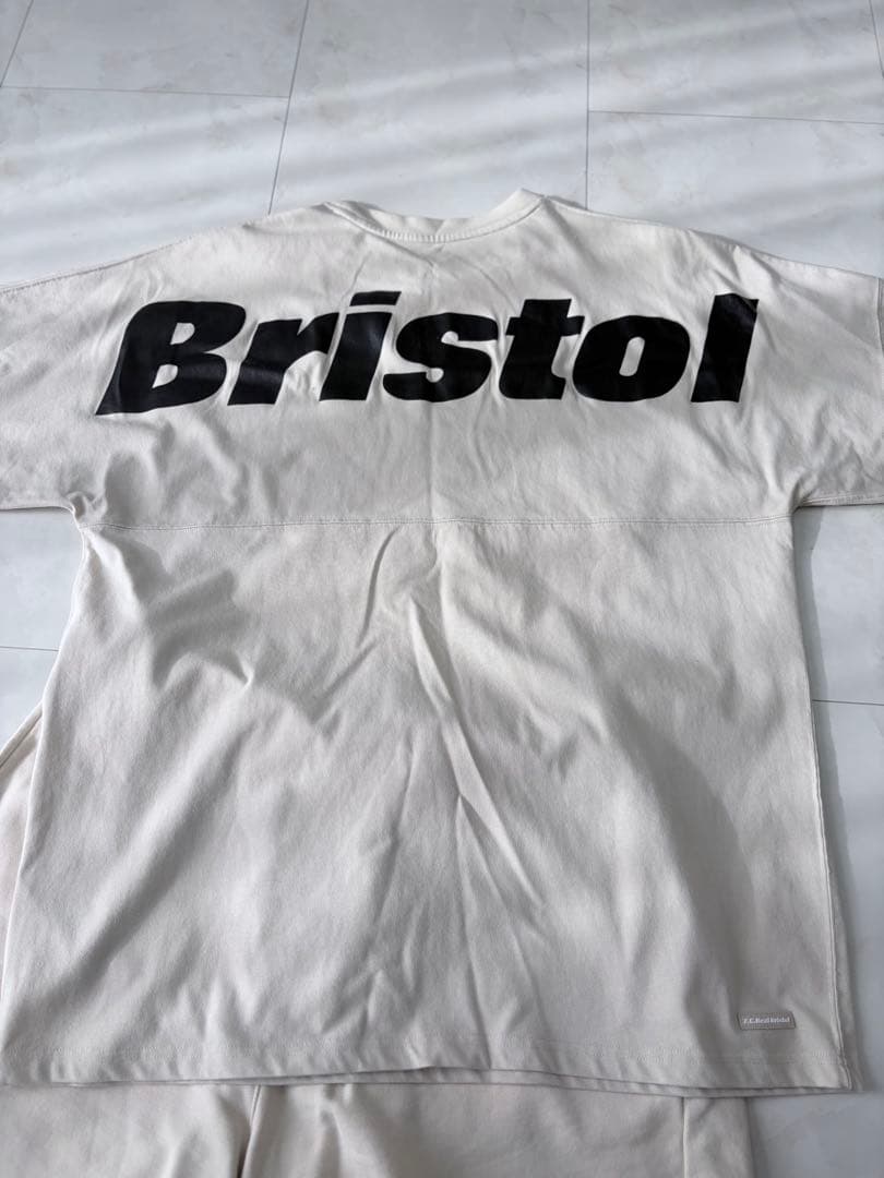 Bristol 長袖カットソー Mサイズ クリームセットアップ