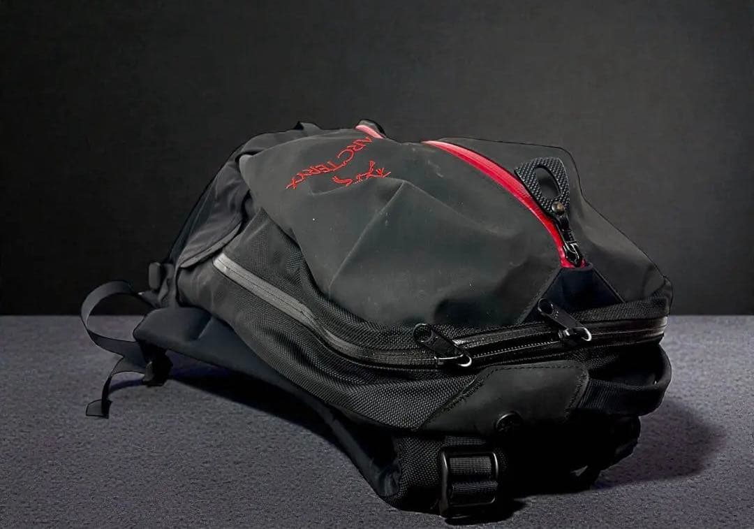 ARC'TERYX ARRO22 アークテリクス　バックパック赤　アロー22