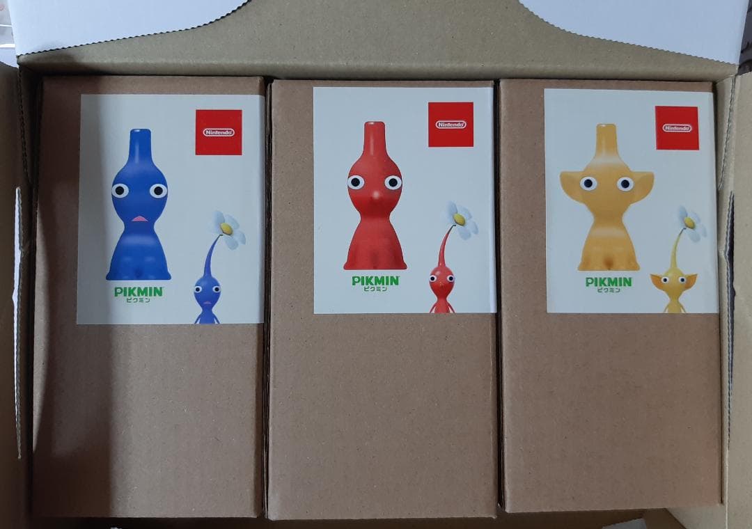 ピクミン 一輪挿し 赤・青・黄 3個 ＆シール２種 ＆ 付箋２種　７Set