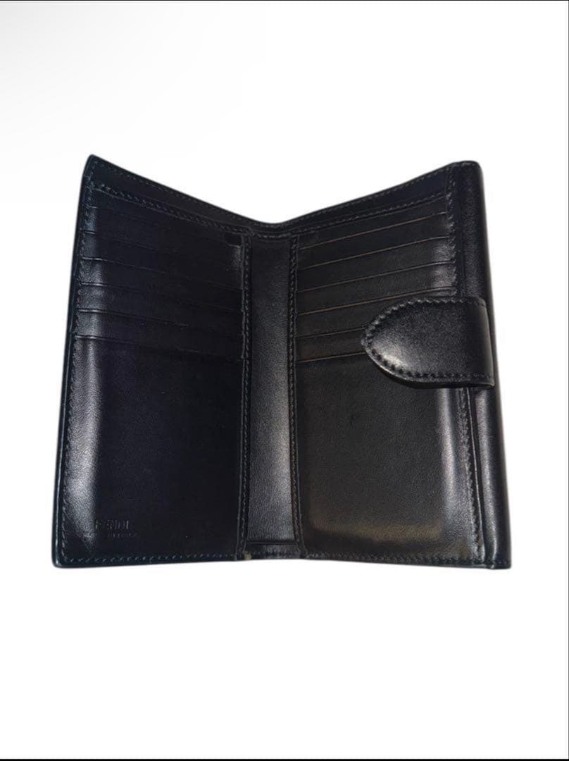 美品　FENDI ブラックレザー 二つ折り財布