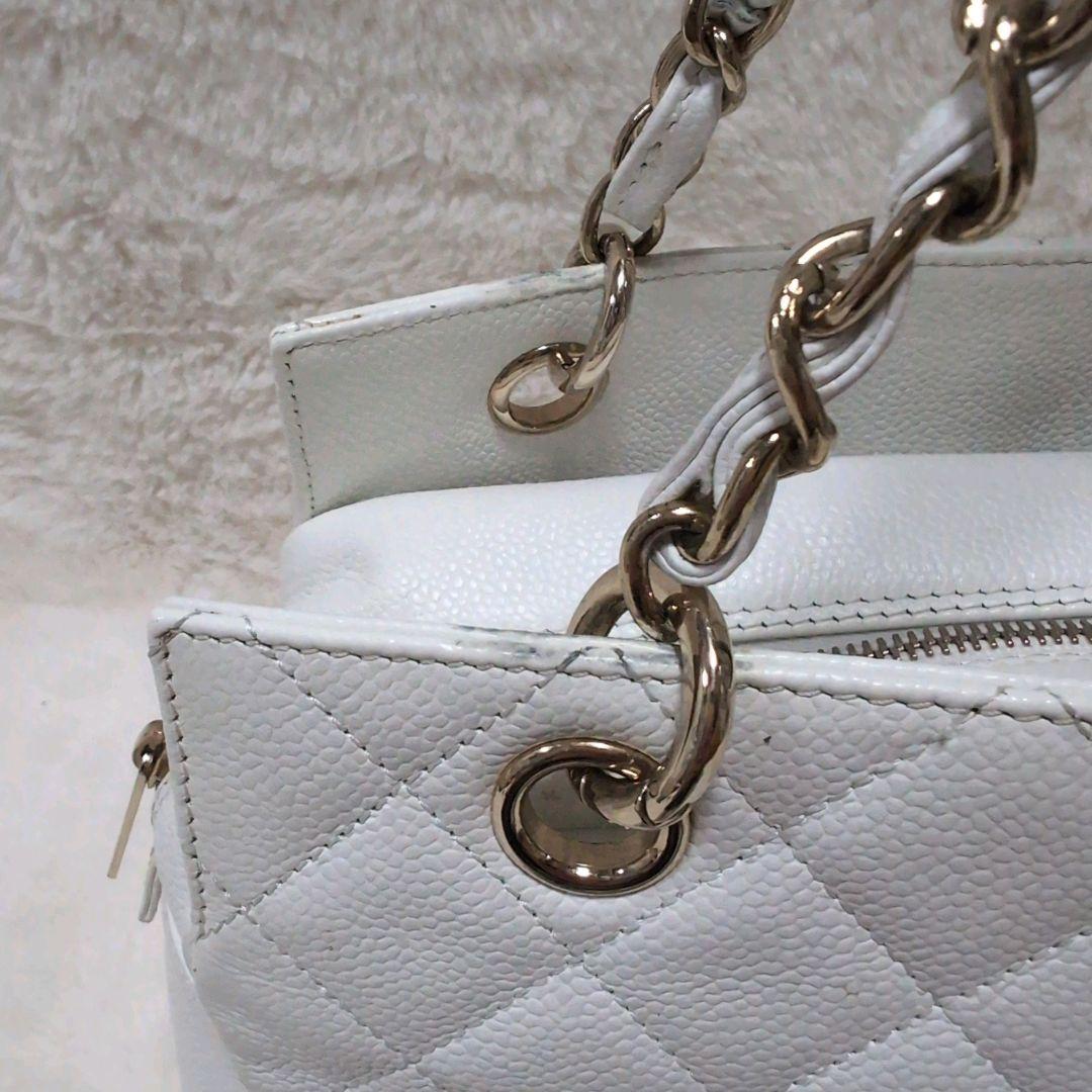 CHANEL キャビアスキン　ショルダーバッグ　チェーン　ホワイト　ココマーク