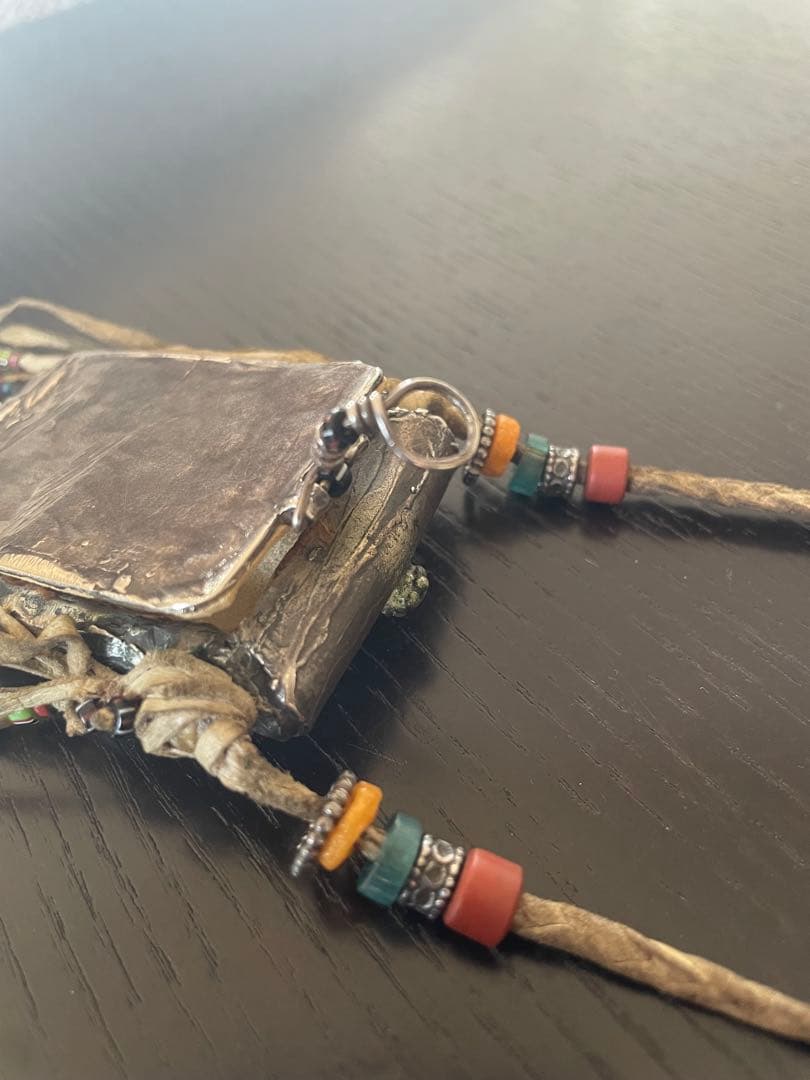 シルバー装飾ポーチ型ペンダント