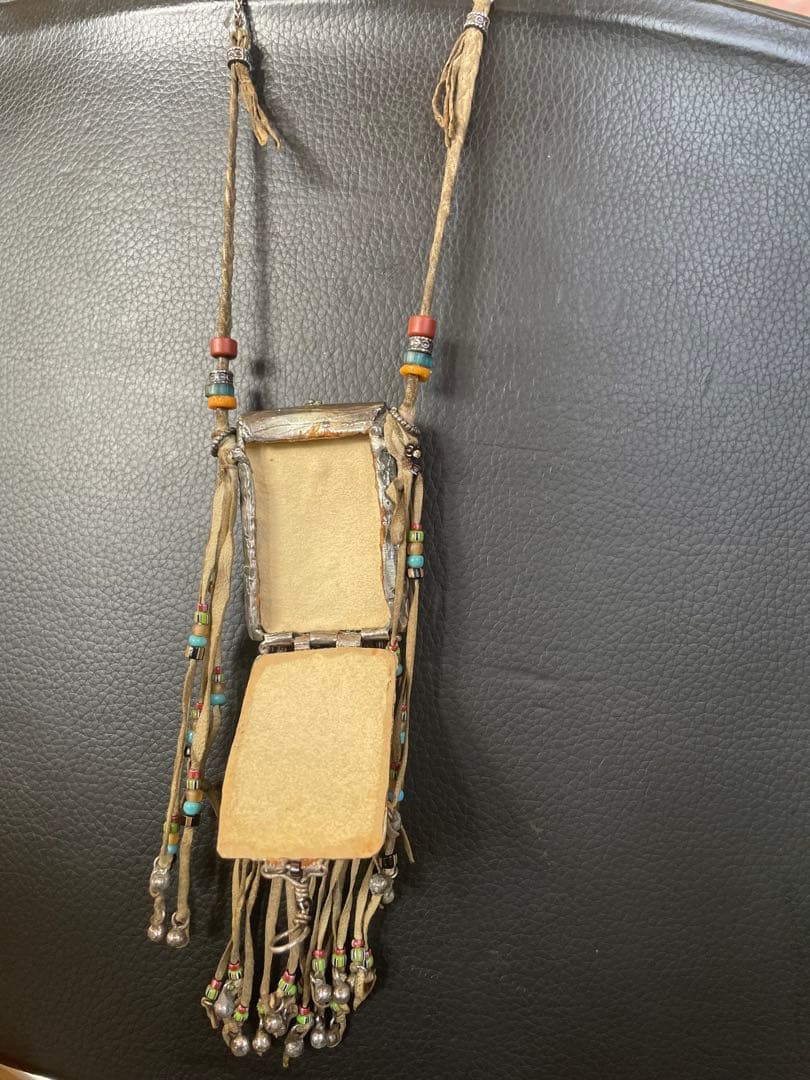 シルバー装飾ポーチ型ペンダント