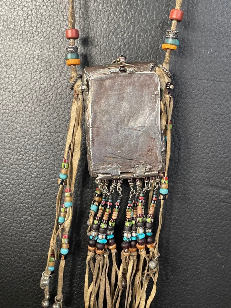 シルバー装飾ポーチ型ペンダント