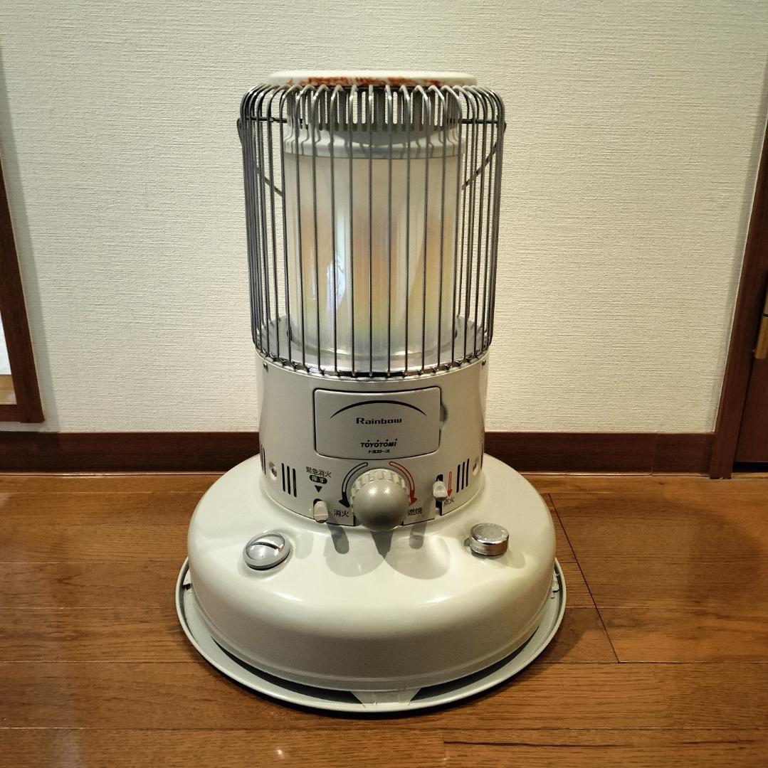 トヨトミ 石油ストーブ レインボー