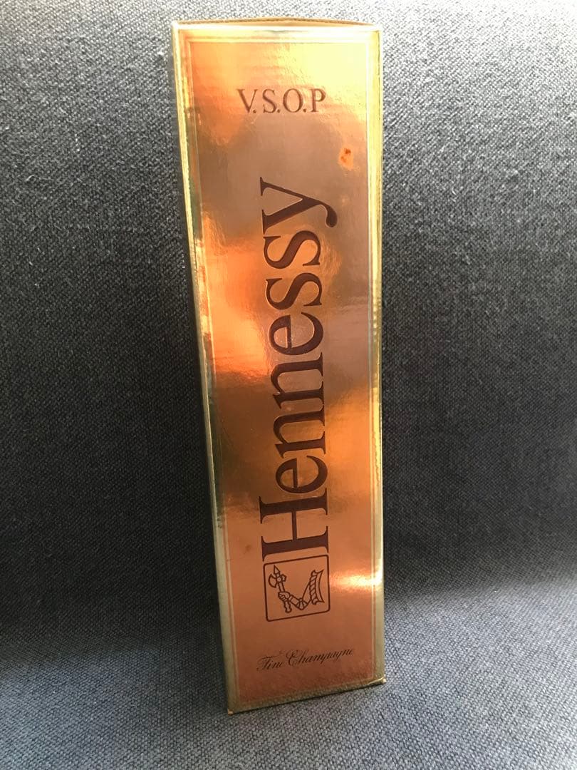 Hennessy ヘネシー　V.S.O.P ブランデー　700ml 40度