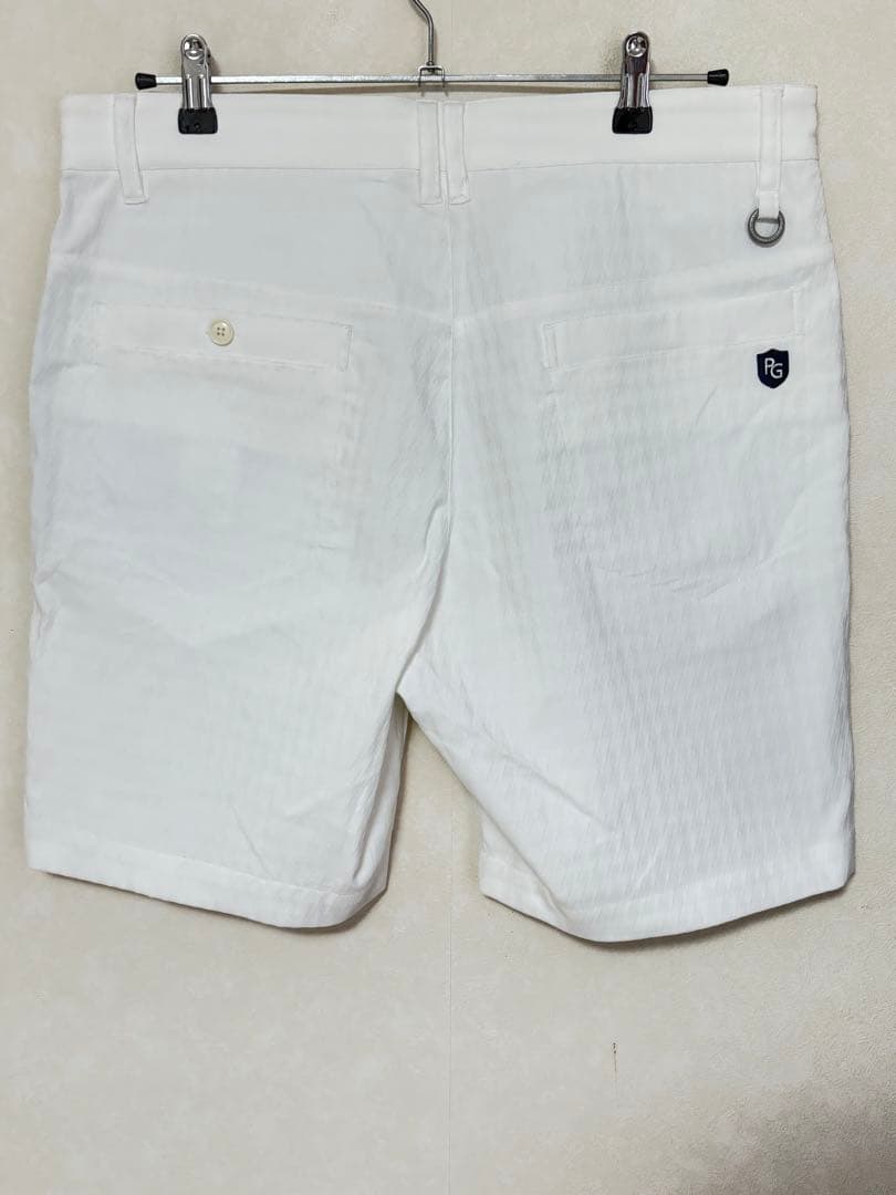 【新品未使用】パーリーゲイツ　ハーフパンツ　筆記体　サイズ6（LL）　ホワイト