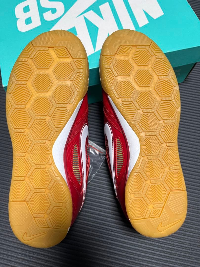 supreme Nike SB GATO シューズ レッド 新品未使用　26.5