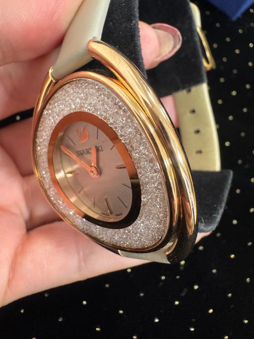 SWAROVSKI アナログ腕時計　新品電池交換済✨
