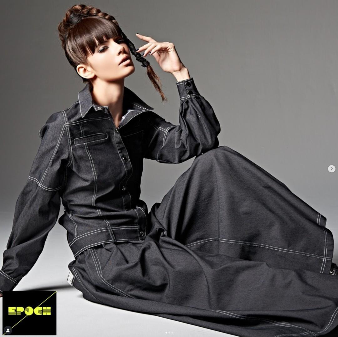 エターナリーブレイズ　ストレッチデニムのフード付きコート