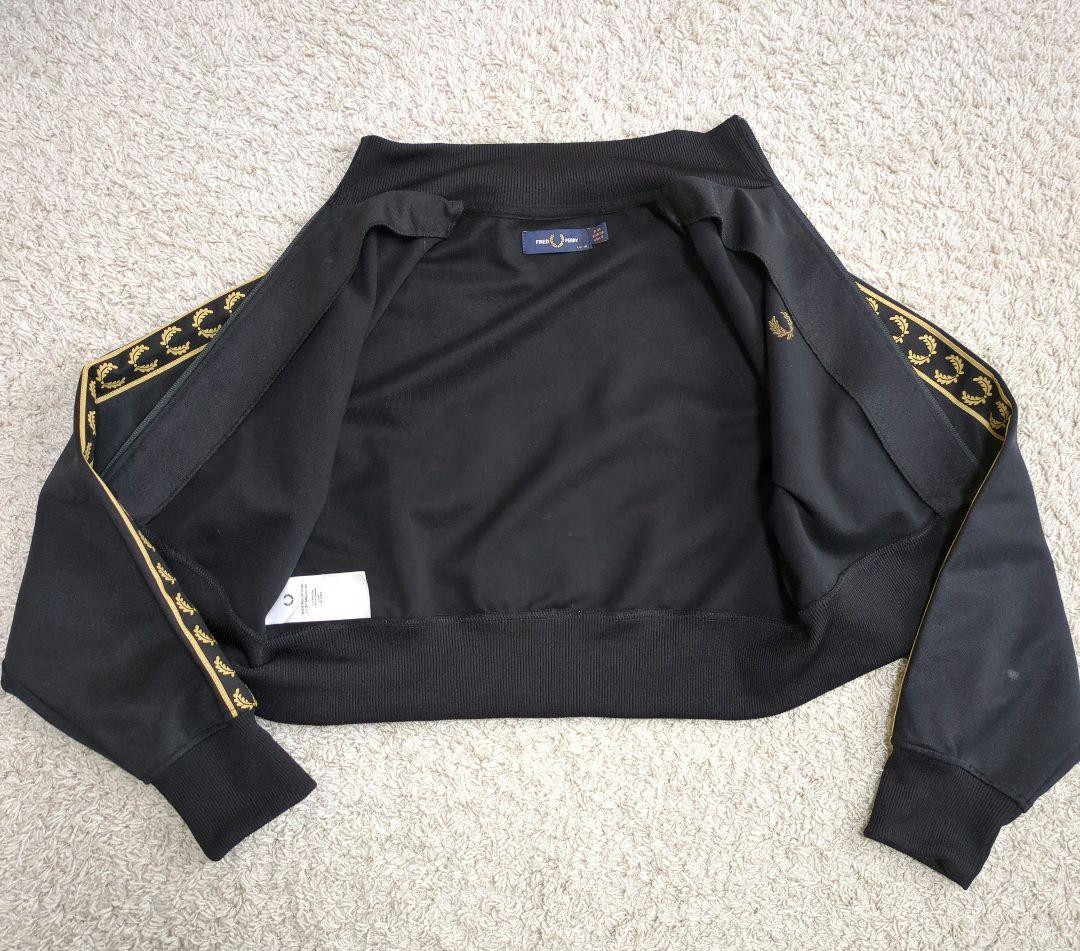 R様購入品　フレッドペリー トラックジャケット ブラック 黒 ゴールド 金