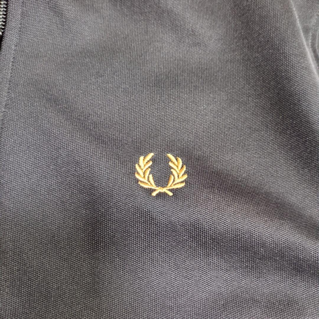 R様購入品　フレッドペリー トラックジャケット ブラック 黒 ゴールド 金