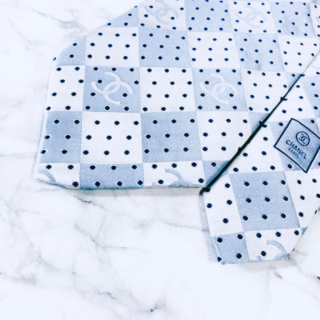 ✨未使用クラス✨CHANEL ココマーク　ドット　菱形　ブルーシルバー　ネクタイ