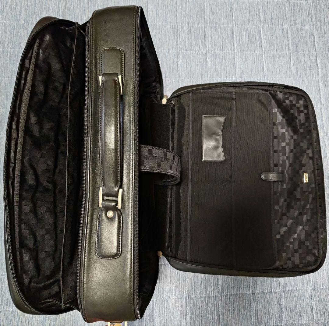 フランス老舗ブランド〘LE TUNNEUR〙ルタヌア　大型ビジネスバッグ　本革