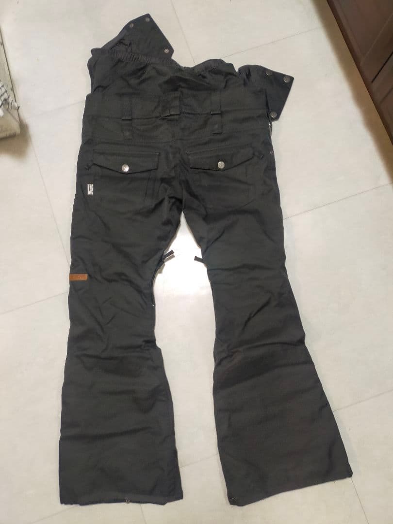 エスケープ スノーボードウェア レディース