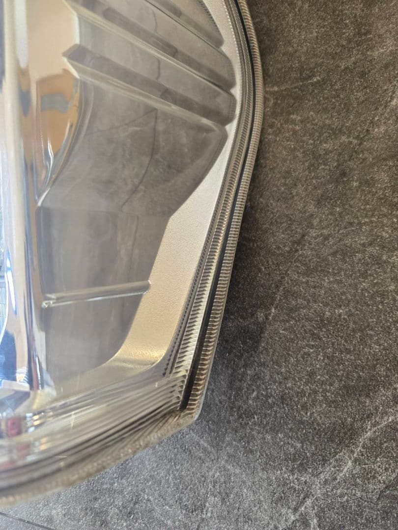 LA600S 　ダイハツ　タント　カスタム　テールランプ