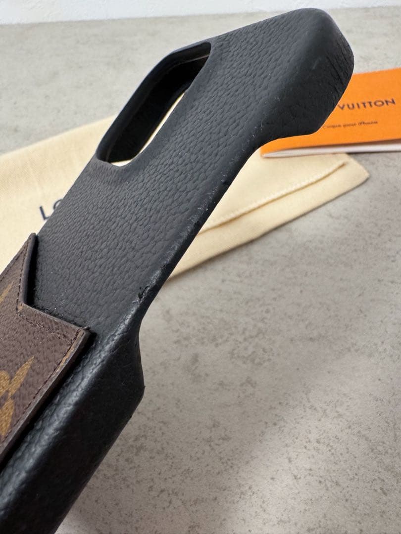 【ルイヴィトン】LOUIS VUITTON スマホケースiPhone13pro