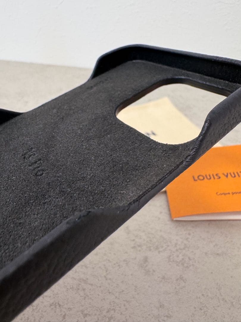 【ルイヴィトン】LOUIS VUITTON スマホケースiPhone13pro