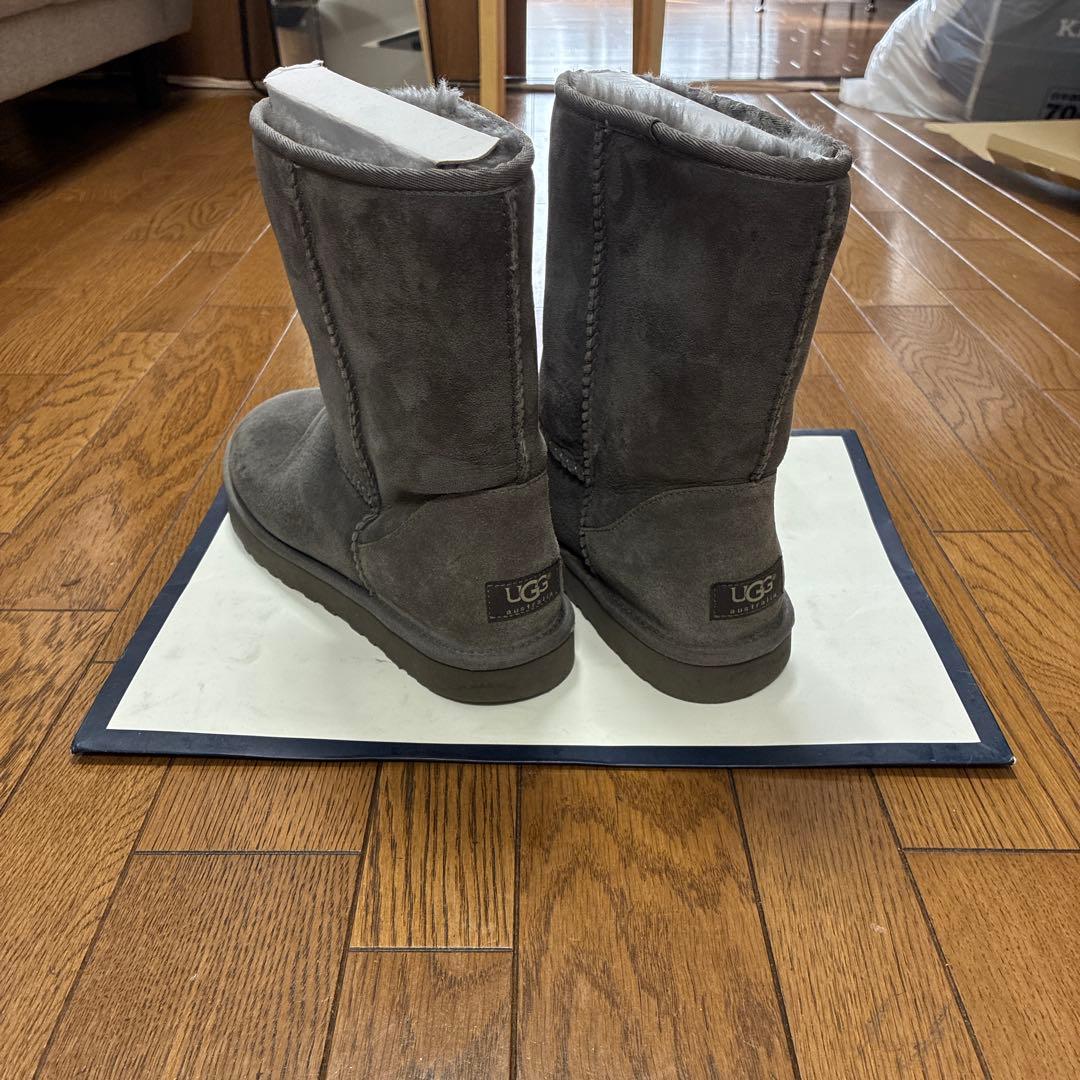 UGG グレームートンブーツ27.0㎝