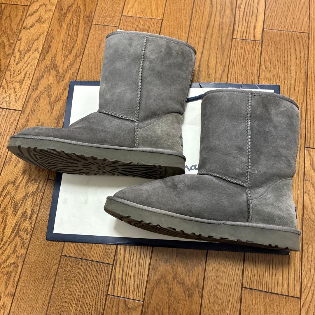 UGG グレームートンブーツ27.0㎝