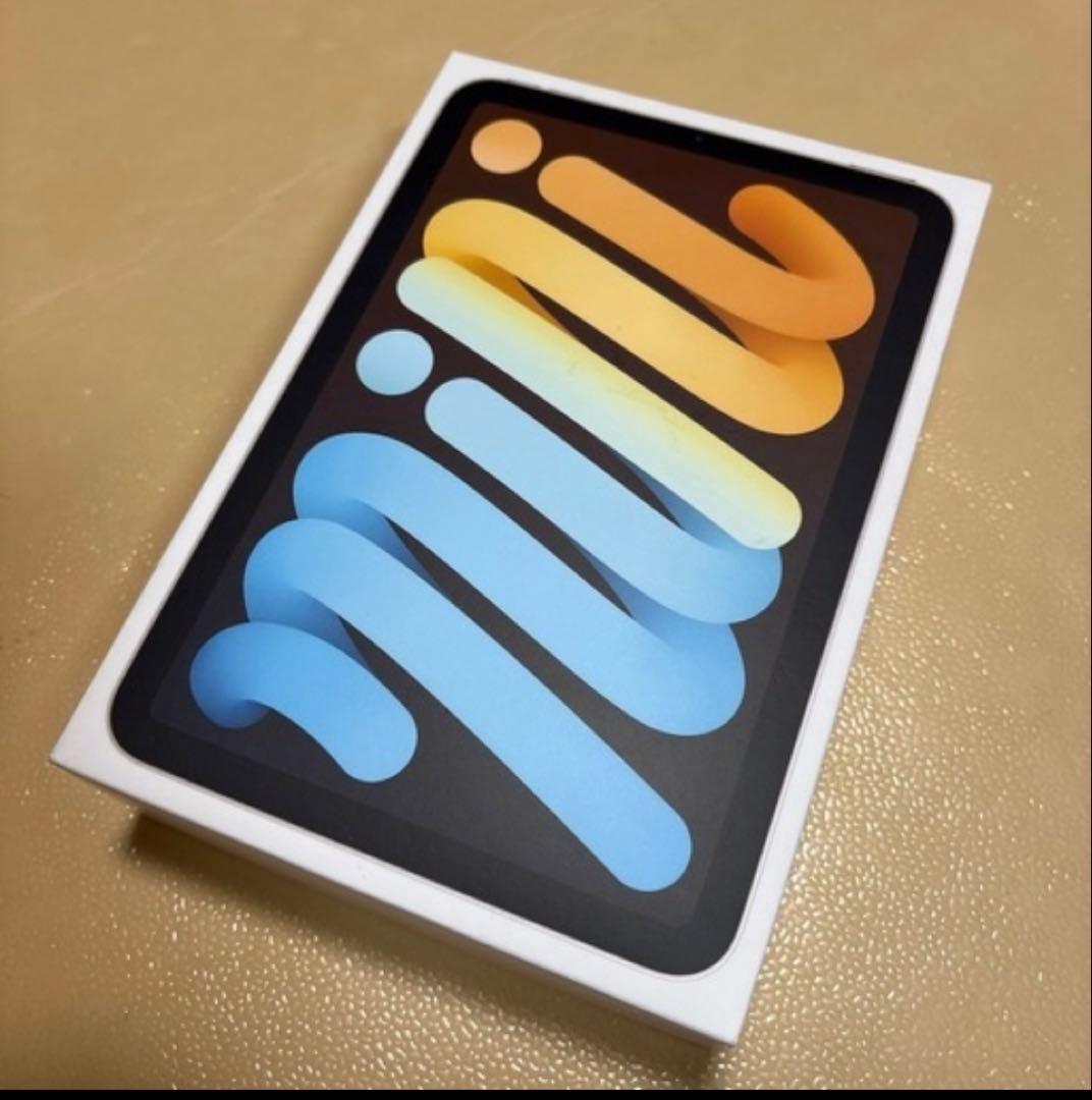 iPad MINI 第六世代　キーボードケース付き