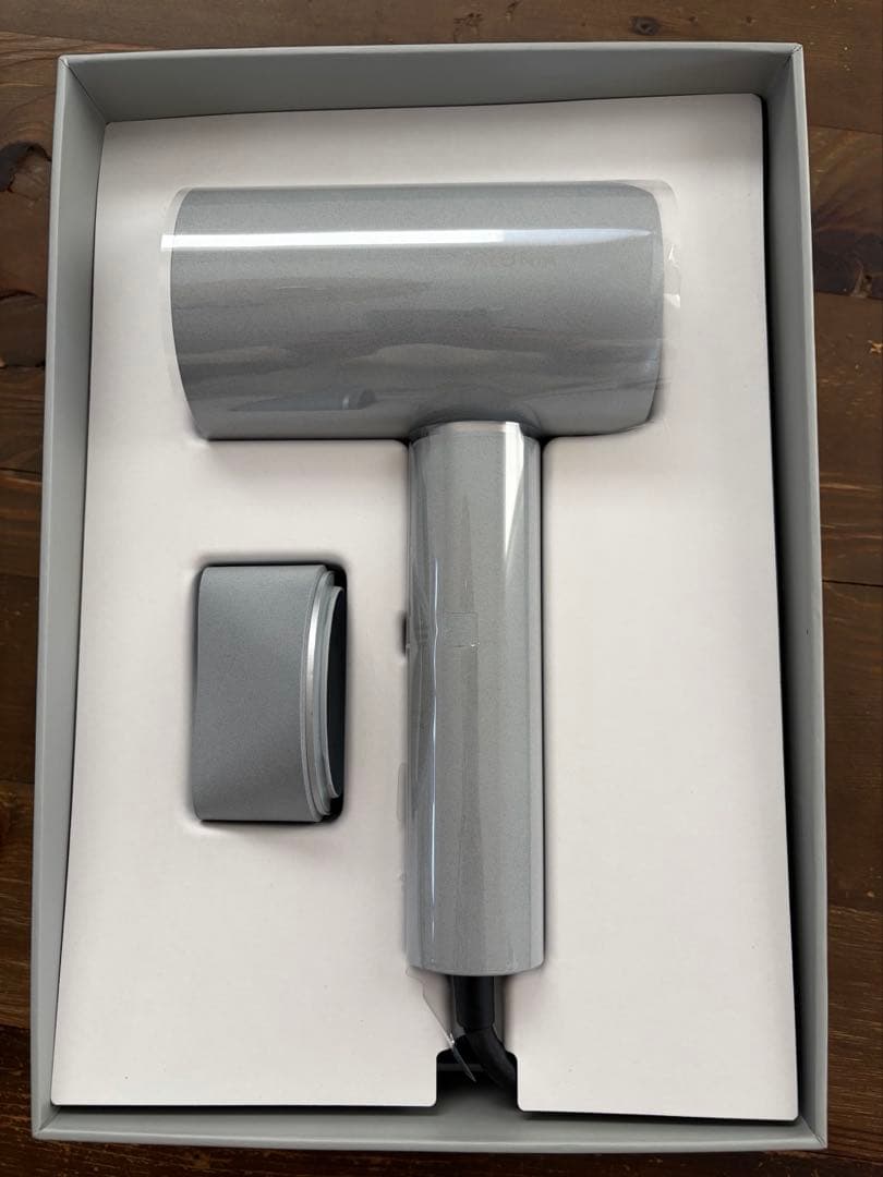 みう SALONIA エアトリートメント ドライヤー ストーングレー