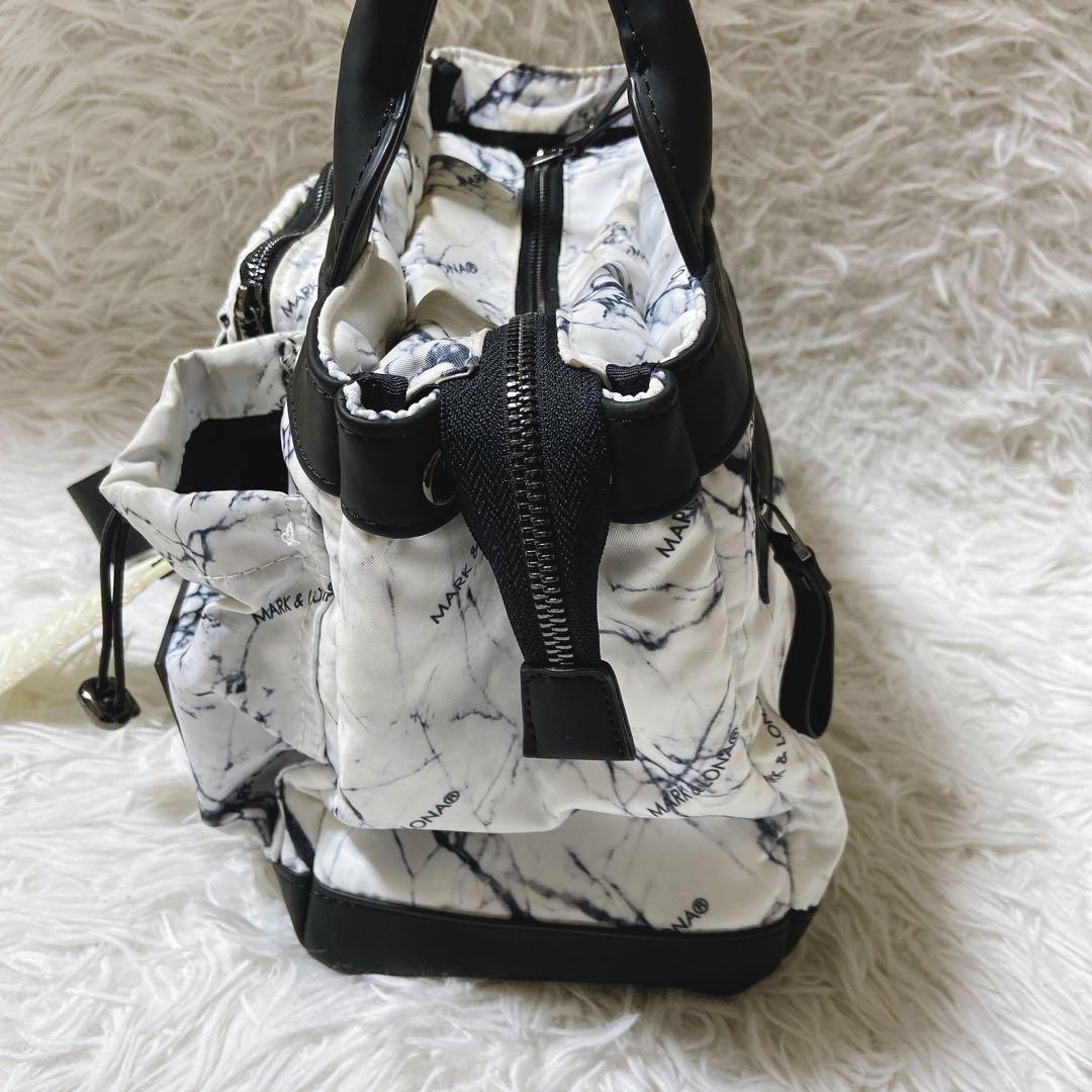 近年モデル⭐️マークアンドロナ　CODE カートバッグ 大理石模様　ゴルフ　白　黒