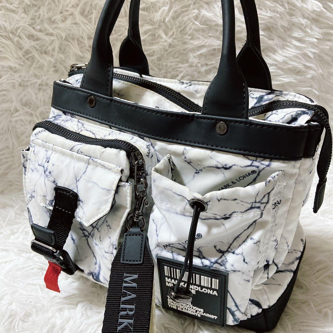 近年モデル⭐️マークアンドロナ　CODE カートバッグ 大理石模様　ゴルフ　白　黒