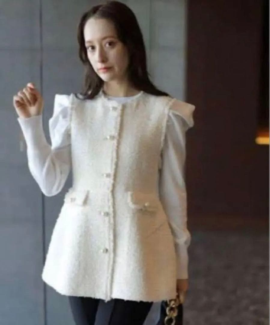 Arpege storyアルページュストーリー パールボタンツイードペプラムジレ